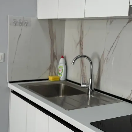 Apartment L&r Nest Tirana