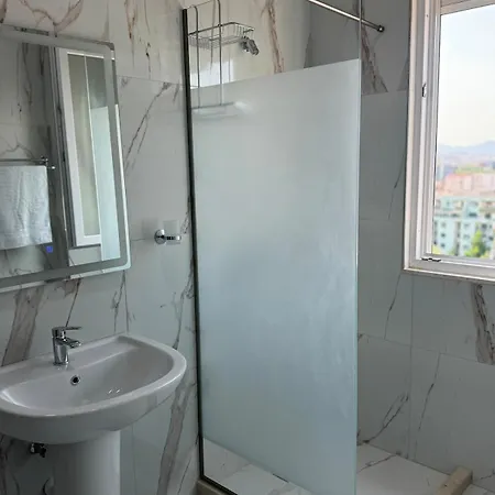 Apartment L&r Nest Tirana