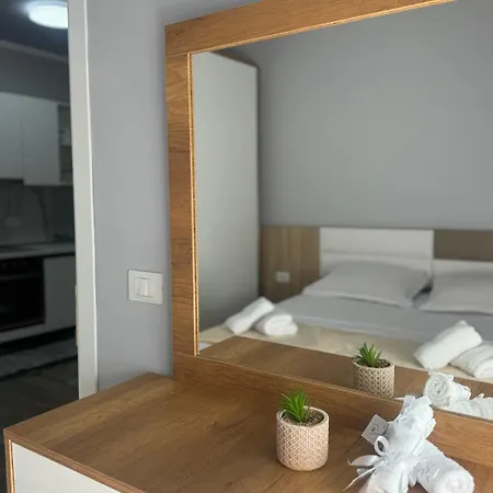 Apartment L&r Nest Tirana